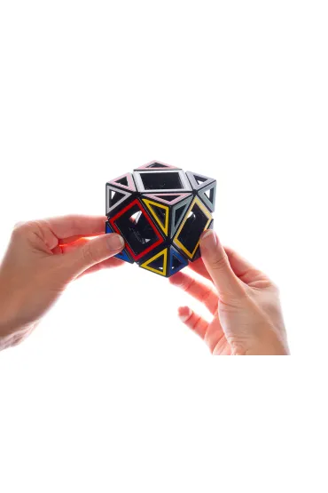 Hollow Skewb Cube. �amig��wka Recent Toys G3 - Oskar Van  Deventer
