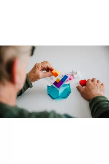 Smart Games Cubiq (ENG) IUVI Games