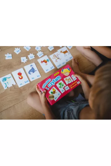 Puzzle edukacyjne. Uk�adam i czytam Adamigo - Julia Pogorzelska 