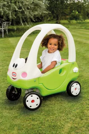 Samoch�d grand cozy coupe Little Tikes