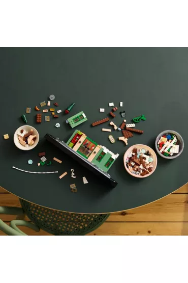 LEGO Icons Francuska kawiarenka 10362