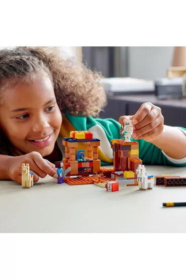 LEGO Minecraft Punkt handlowy 21167