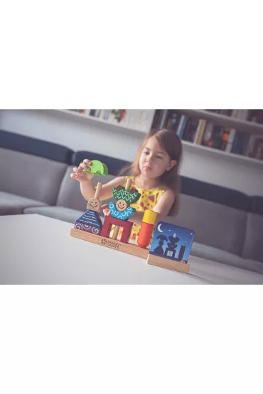 Smart Games. Day & Night (ENG) IUVI Games