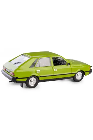 Auto osobowe metalowe 1 43 Polonez zielony DAFFI K-580