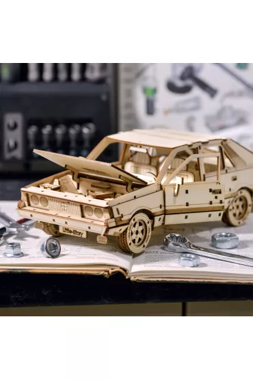 Robotime Little Story Drewniane Puzzle Model 3D - FSO Polonez 1500