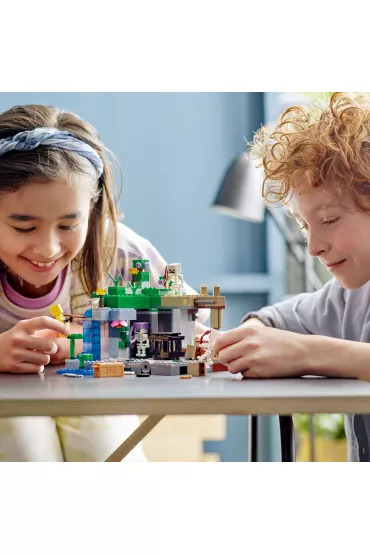 LEGO Minecraft Loch szkieletw 21189