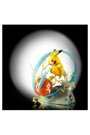 Pokemon Deluxe Collector Statue Pikachu
