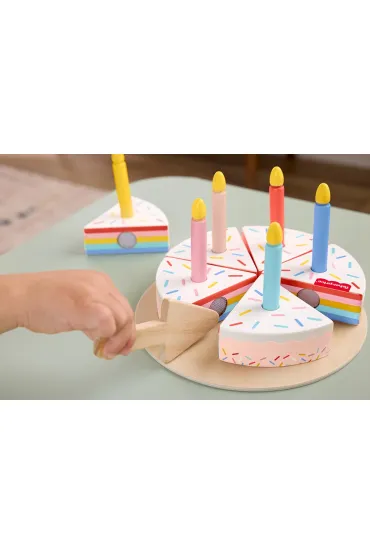 Fisher-Price. Drewniany tort urodzinowy Mattel