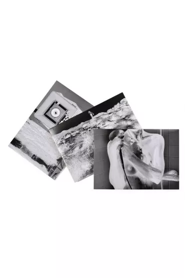 Negative book - Aneta Grzeszykowska