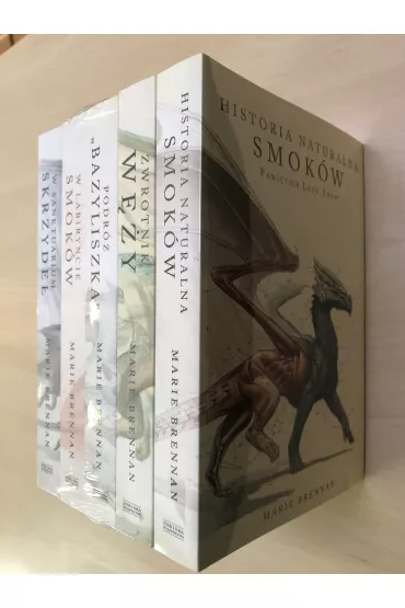 Pakiet Pami�tnik Lady Trent: Historia naturalna smok�w, Zwrotnik, Podr�, W labiryncie, W sanktuarium - Marie Brennan