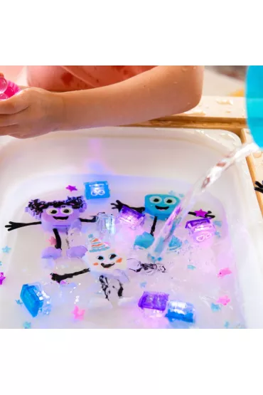 Glo Pals Posta� do k�pieli Party Pal - zestaw z dwiema kostkami sensorycznymi �wiec�cymi w wodzie