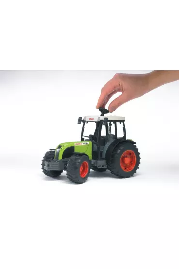 Traktor Class Nectis 267F Bruder