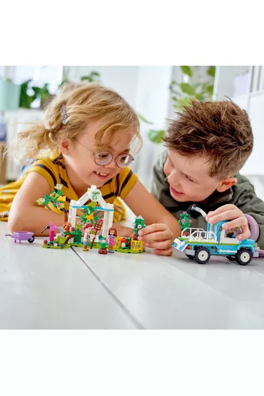 LEGO Friends Furgonetka do sadzenia drzew 41707