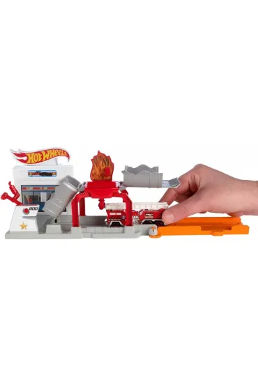 Hot Wheels. Po�ar na stacji FJN36 Mattel