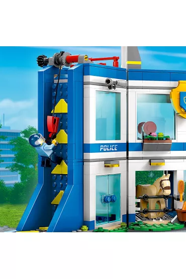 LEGO City Akademia policyjna 60372