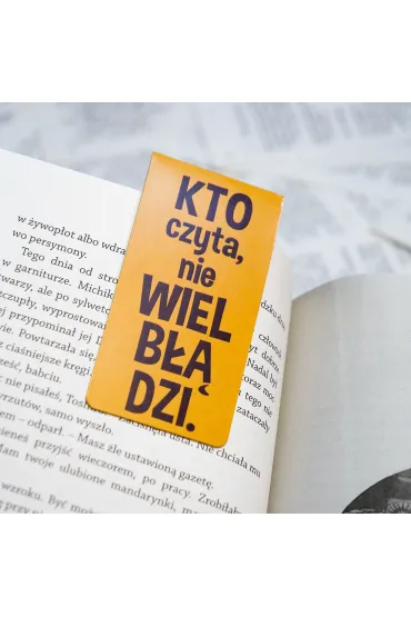 Molom Zak�adka magnetyczna. Kto czyta, nie wielb��dzi
