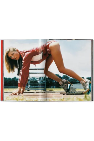 Kate Moss by Mario Testino wer. angielska