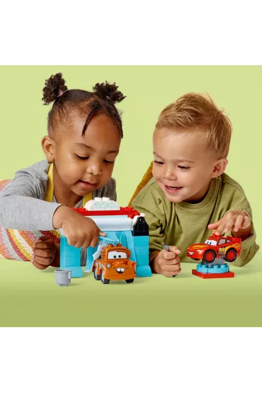 LEGO DUPLO Zygzak McQueen i Zomek — myjnia 10996