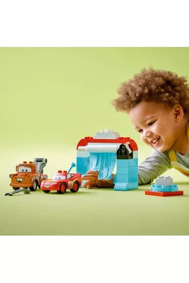 LEGO DUPLO Zygzak McQueen i Zomek — myjnia 10996