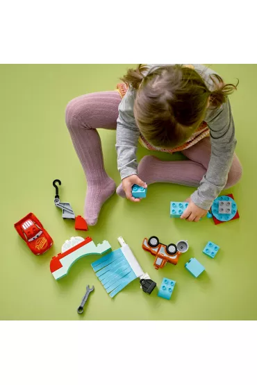 LEGO DUPLO Zygzak McQueen i Zomek — myjnia 10996