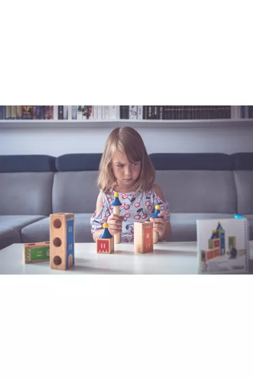 Smart Games. M�dry Zamek (PL) IUVI Games