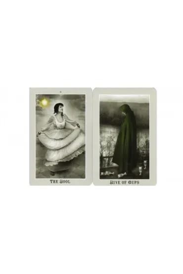 Silver Era Tarot - Aunia Kahn, Russell Moon