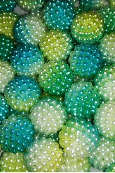 Korale t�czowe je�ynki 10mm 60szt