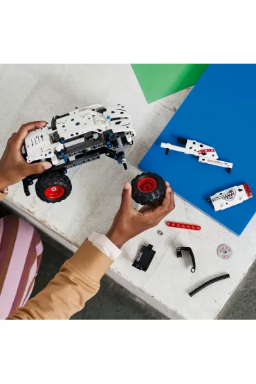 LEGO Technic Monster Jam Monster Mutt Dalmatian 42150