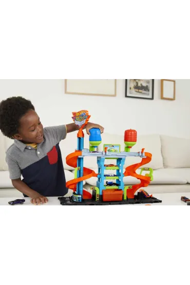 Hot Wheels. City Zakr�cona megamyjnia HDP05
