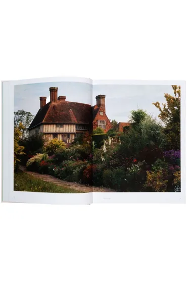 The Avant Gardens. Visionaries and Gardens Beyond Wild Expectations