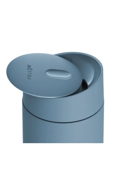 Fellow Carter Slide Mug Kubek termiczny Pudrowy niebieski 355 ml