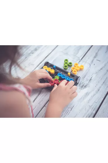 Smart Games IQ. Twist (PL) IUVI Games