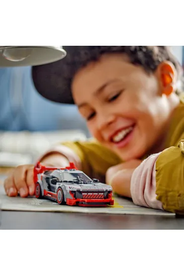 LEGO Speed Champions Wy�cigowe Audi S1 E-tron Quattro 76921