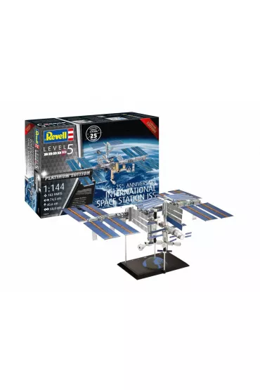 Model plastikowy Zestaw upominkowy 25 rocznica International Space Station ISS  1/144 Revell