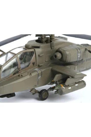 AH-64D Apache z d�ugim �ukiem Revell