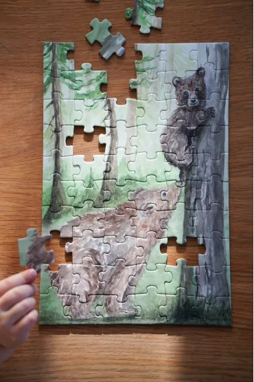 Puzzle 60 el. Nied�wiedzie Mama Maluje