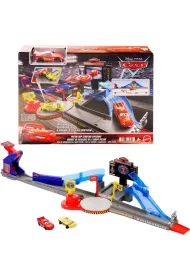 Cars Auta Tor kaskaderski Z�oty T�ok Mattel