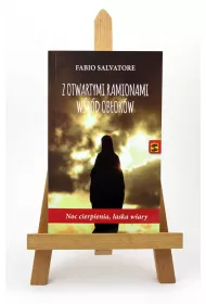 Z otwartymi ramionami w�r�d ob�ok�w