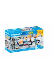 Naukowiec z robotami 71450