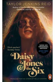 Daisy Jones and The Six wer. angielska