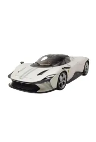 Ferrari Daytona SP3 white 1:18 BBURAGO