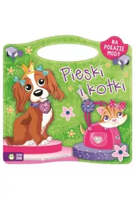 Pieski i kotki na pokazie mody