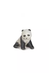Panda m�oda siedz�ca