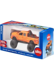 RAM 1500 z oponami balonowymi Siku Super S2358
