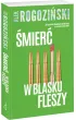�mier� w blasku fleszy