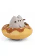 Pusheen w du�ym donucie