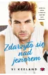 Zdarzyło się nad jeziorem – Vi Keeland – okładka ebook