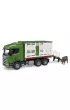 Scania Super 560R ci�ar�wka zielona kontener z figurk� krowy Bruder